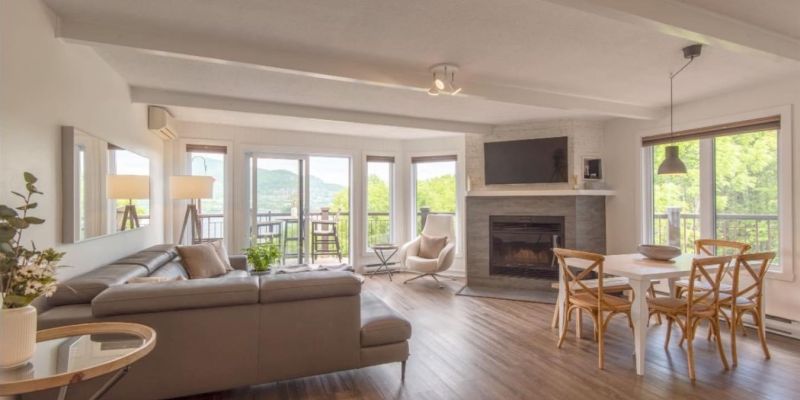 Superbe vue&nbsp;! Immense appartement 3 chambres, 2 salles de bain, 2 places de parking et casier inclus – Bloc L, unité 334