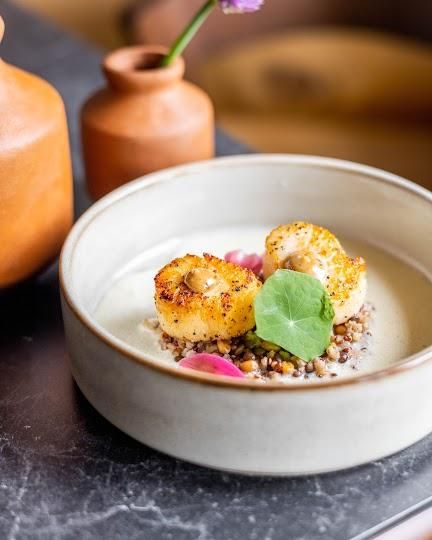 La Petite Cachée Image