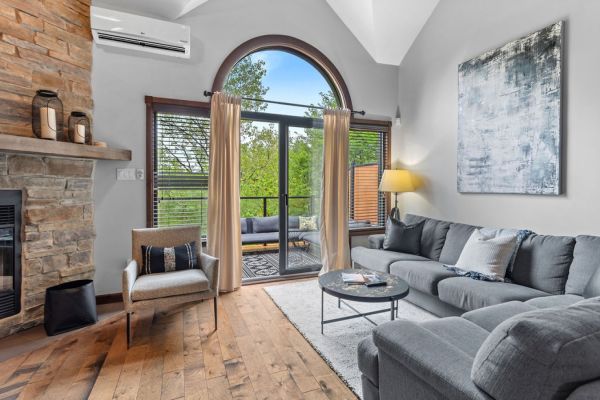 3-Story Ski-In/Ski-Out Mountain Home – Clairière unit 105