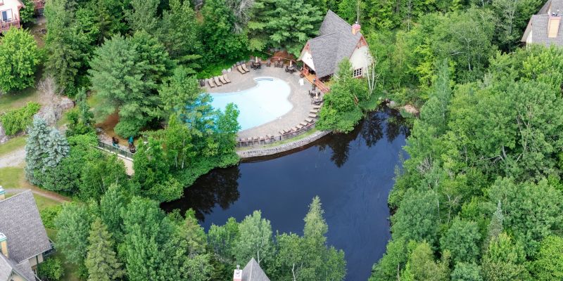 Chouette Tremblant Ski In/Out Pedestrian Village – Condo 2017